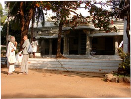 Vchod do Ramanášramu